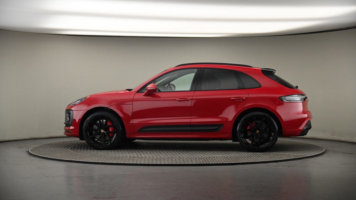 More views of Porsche Macan