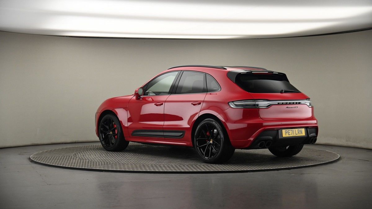 More views of Porsche Macan