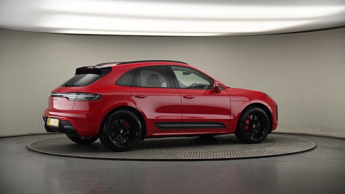 More views of Porsche Macan