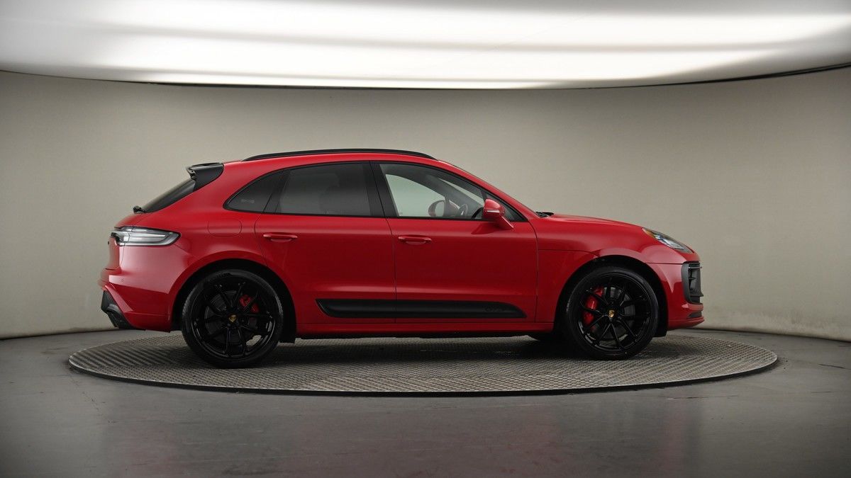 More views of Porsche Macan