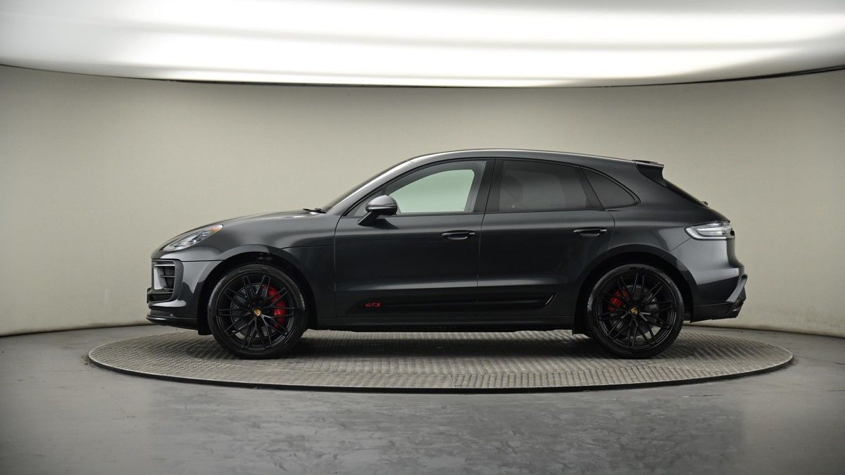 Porsche Macan Image 19