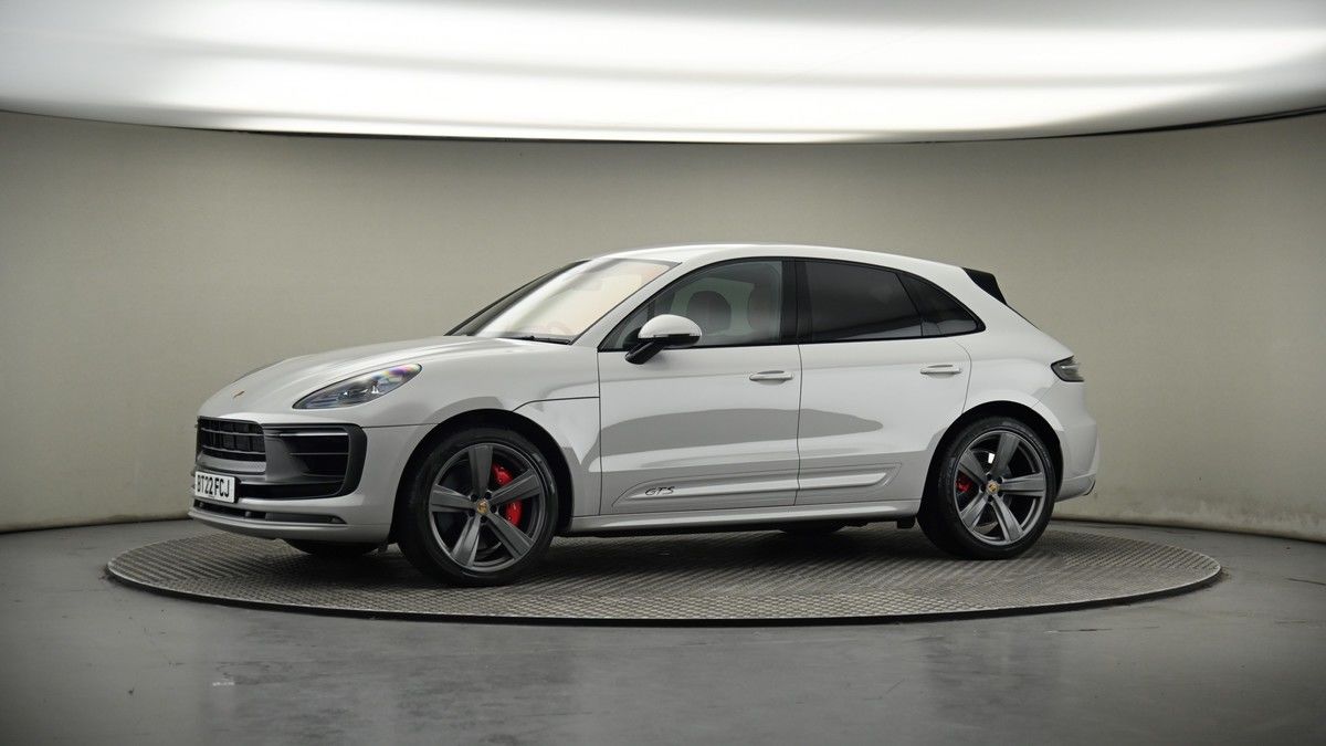 More views of Porsche Macan