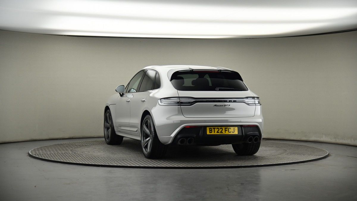 More views of Porsche Macan