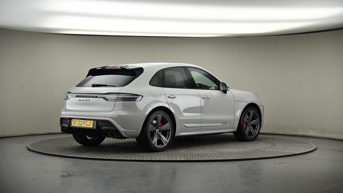 Porsche Macan Image 7