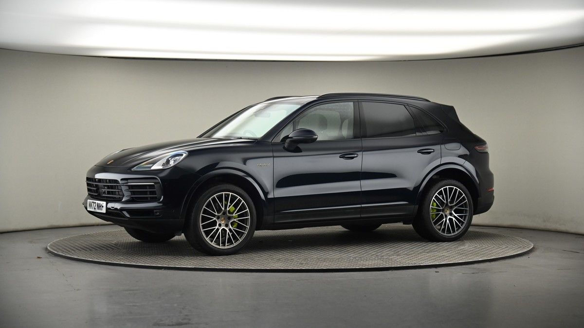 More views of Porsche Cayenne