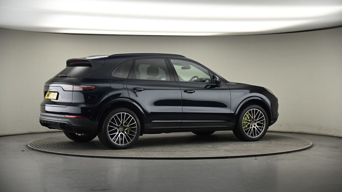 More views of Porsche Cayenne