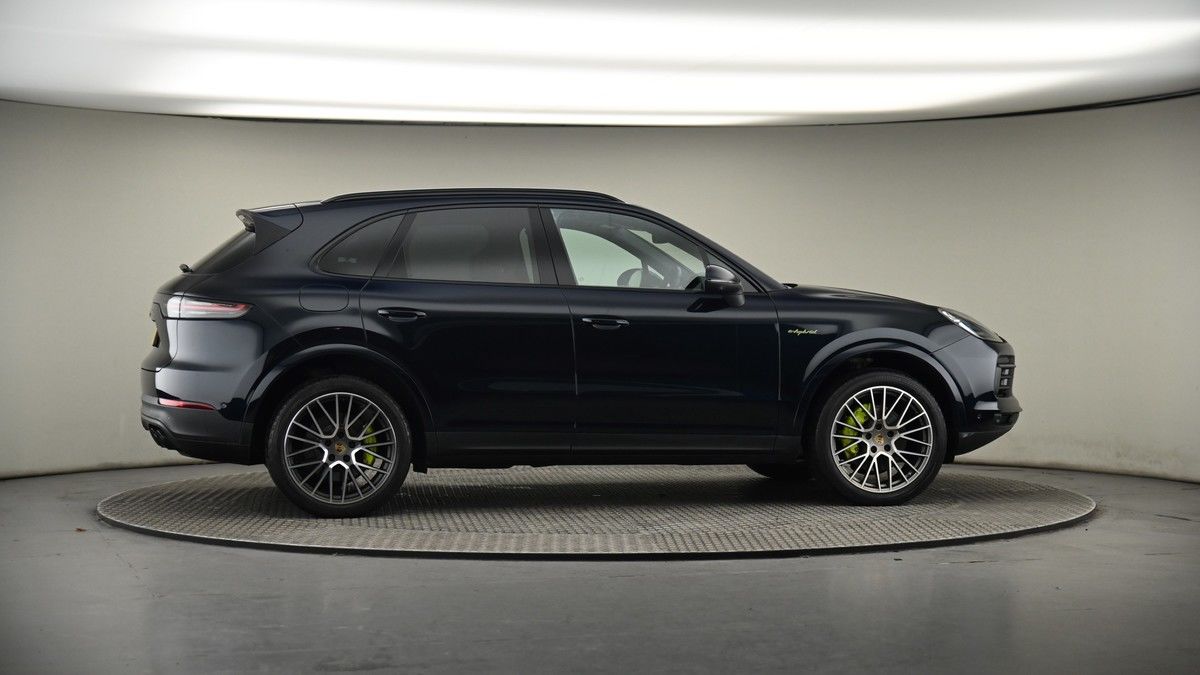 More views of Porsche Cayenne