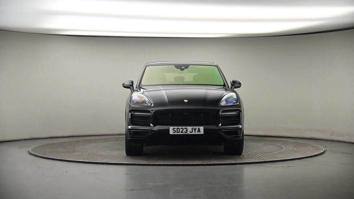 Porsche Cayenne Image 18