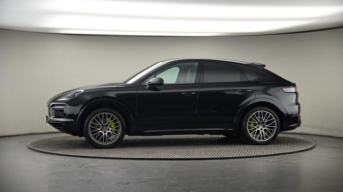 More views of Porsche Cayenne