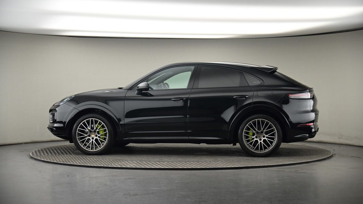 More views of Porsche Cayenne