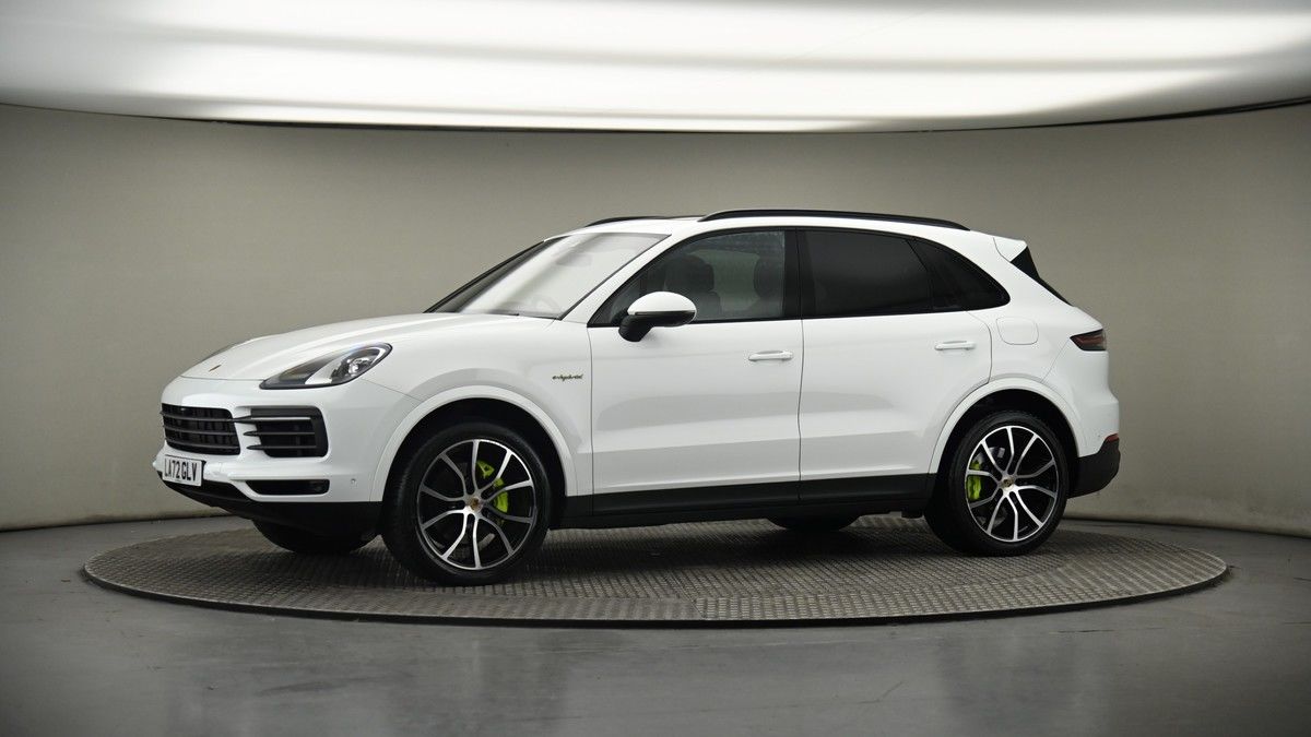 More views of Porsche Cayenne