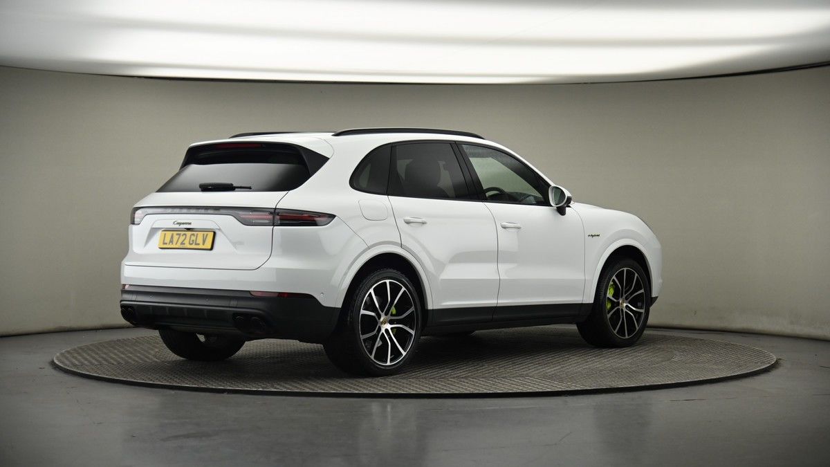 Porsche Cayenne Image 7