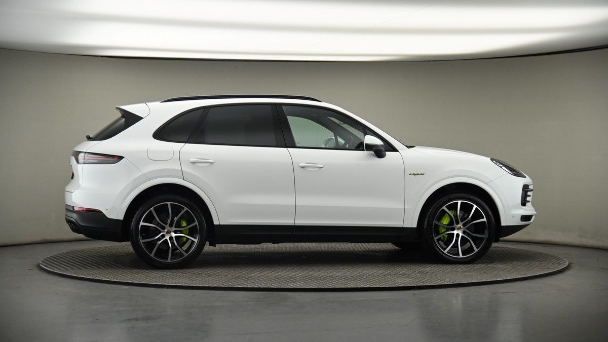 More views of Porsche Cayenne