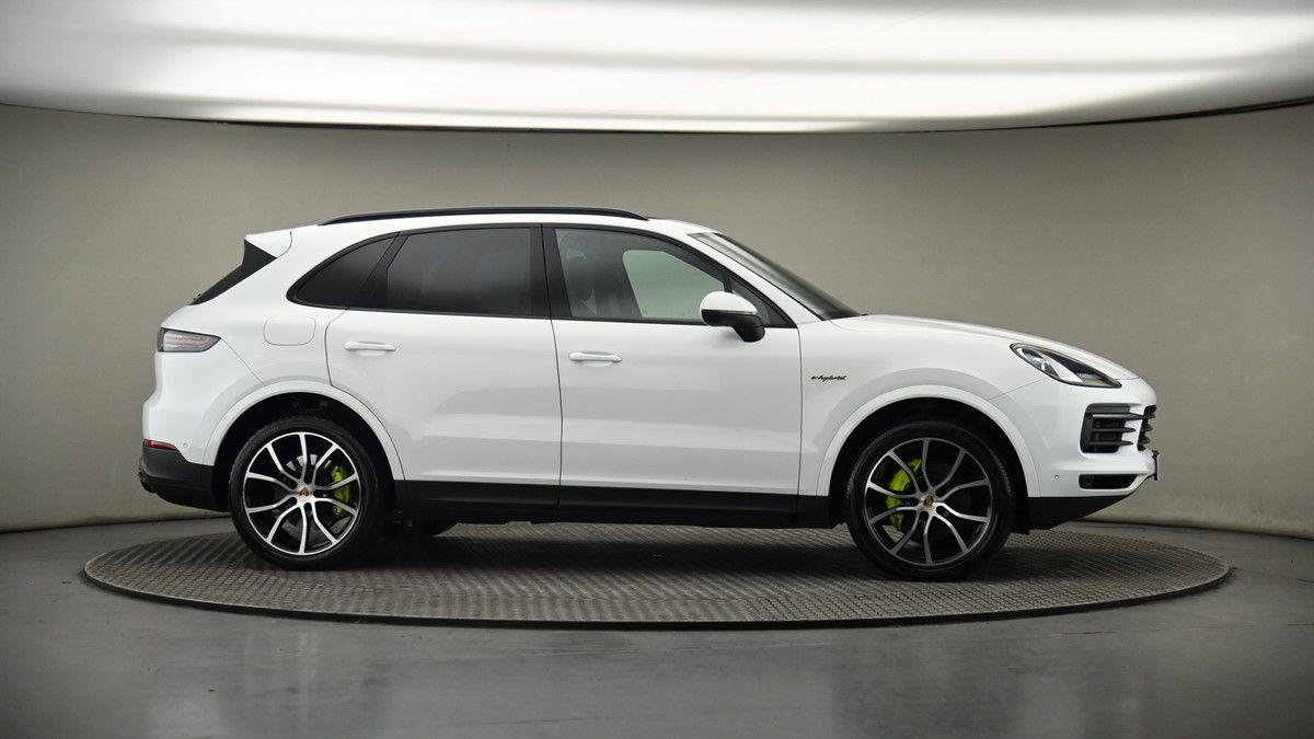 More views of Porsche Cayenne