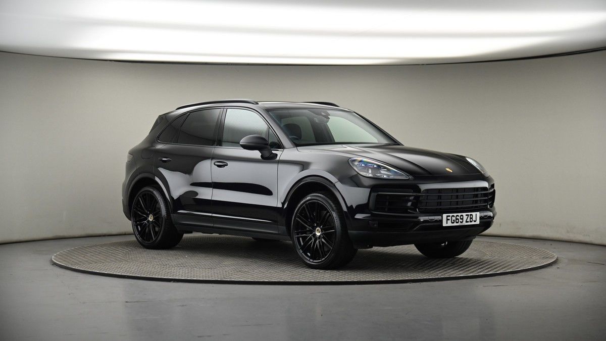 More views of Porsche Cayenne