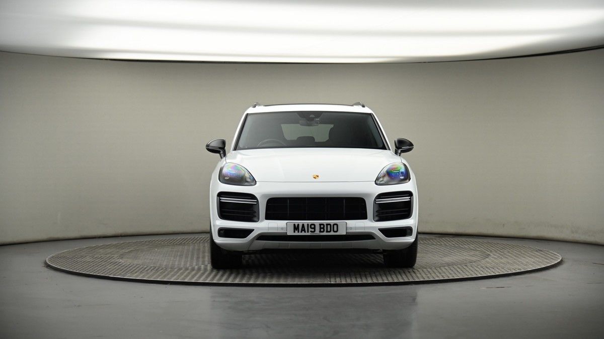 Porsche Cayenne Image 18