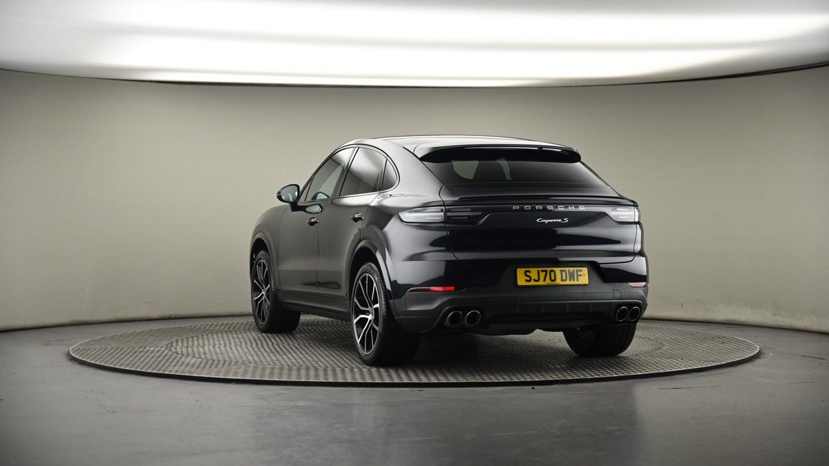 More views of Porsche Cayenne