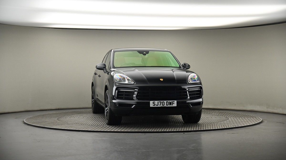 Porsche Cayenne Image 18