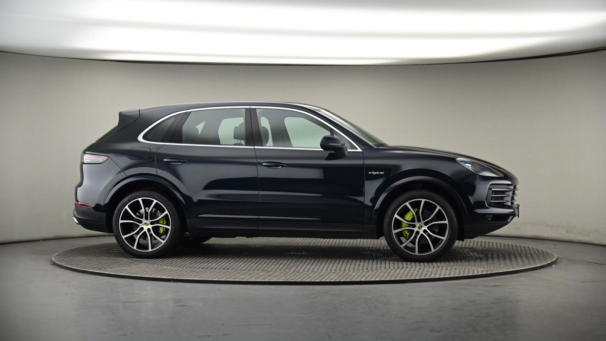 More views of Porsche Cayenne