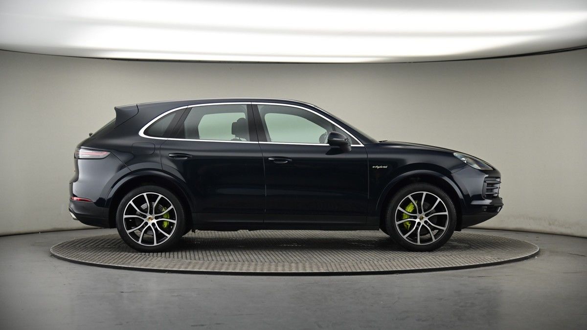 More views of Porsche Cayenne