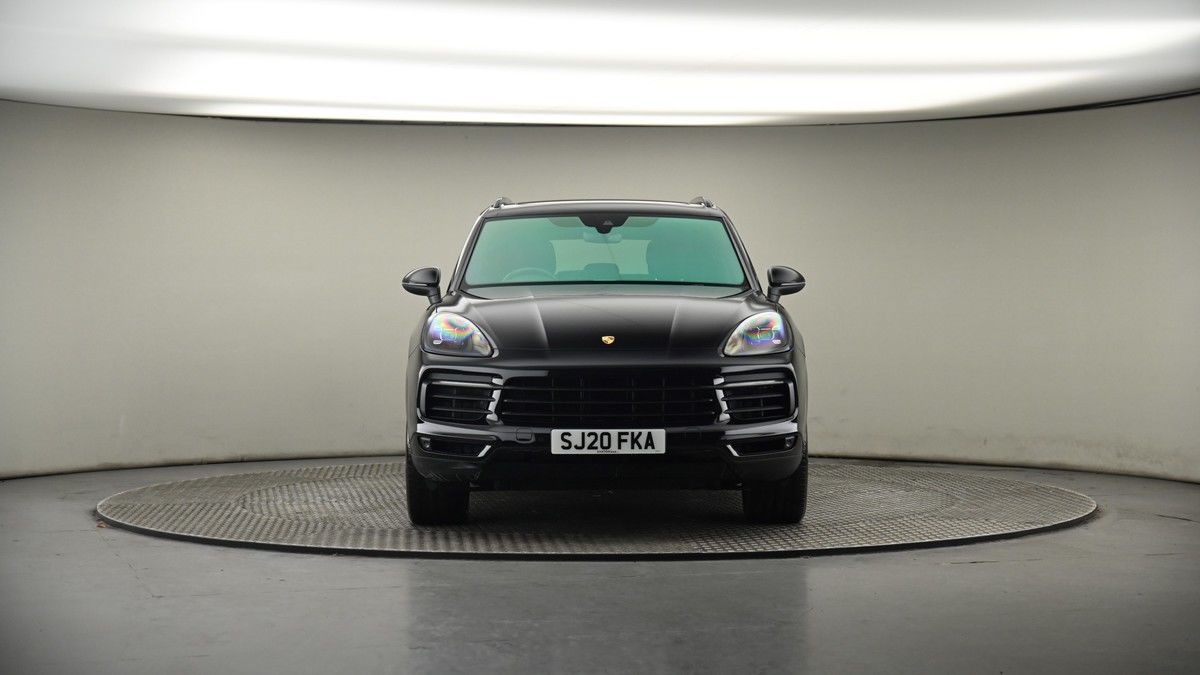 Porsche Cayenne Image 18