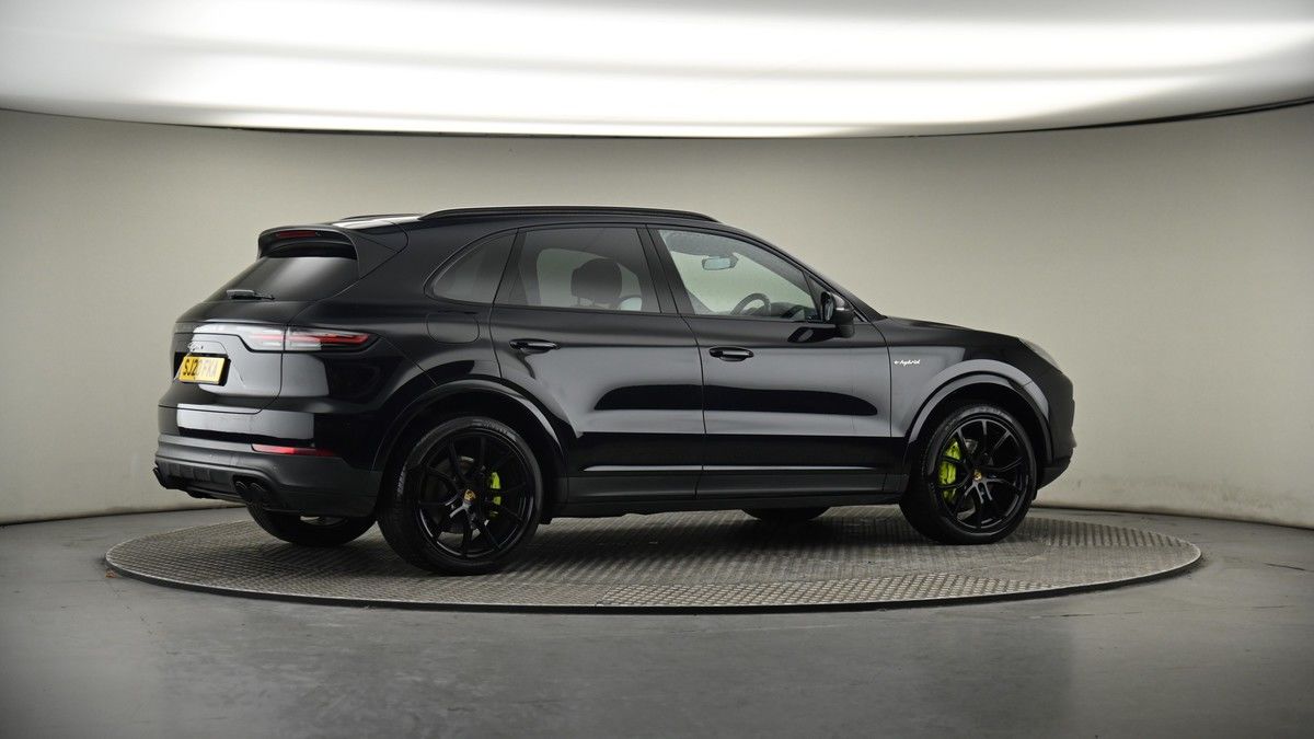 More views of Porsche Cayenne