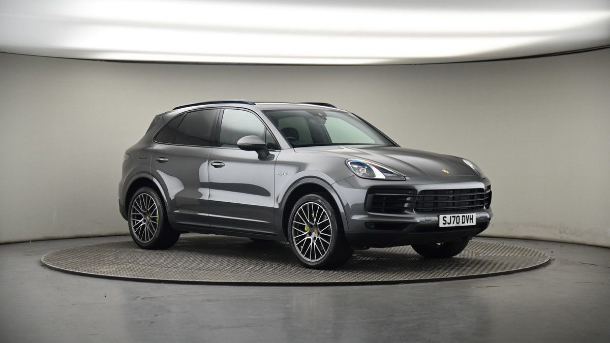 More views of Porsche Cayenne