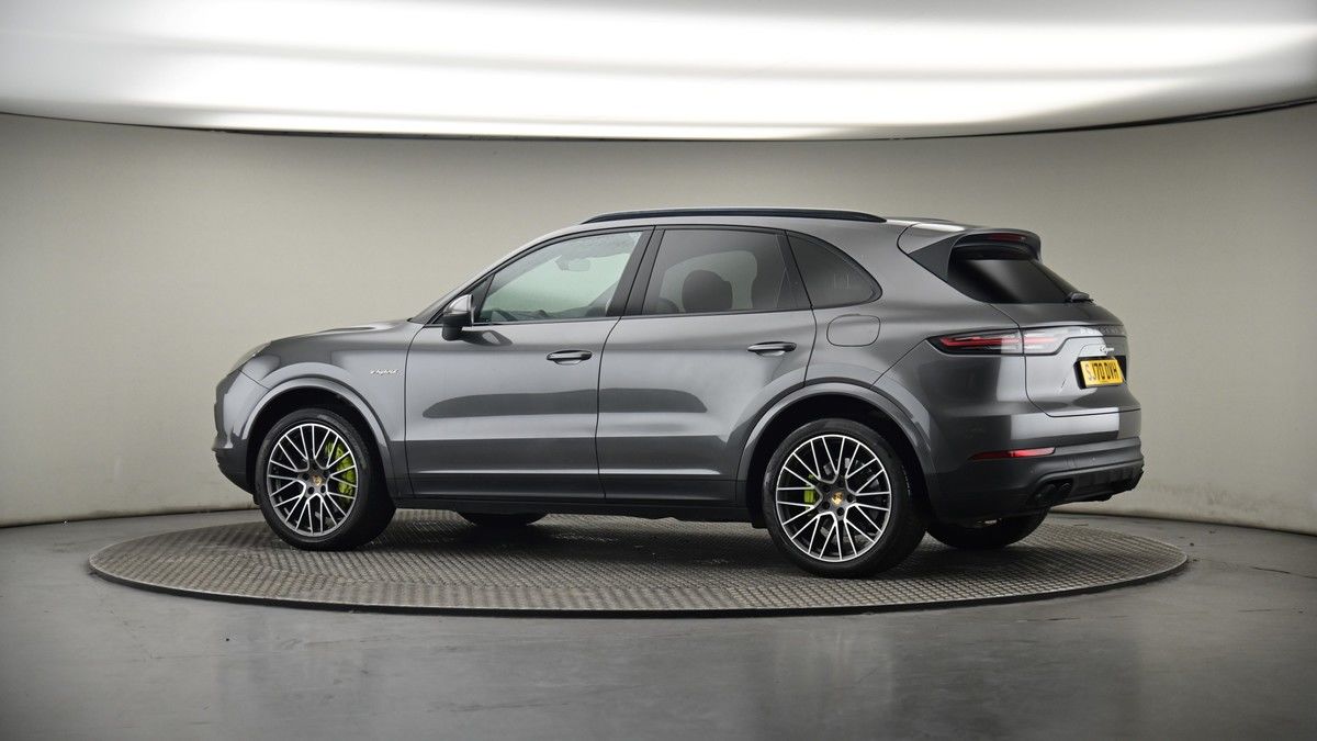 More views of Porsche Cayenne