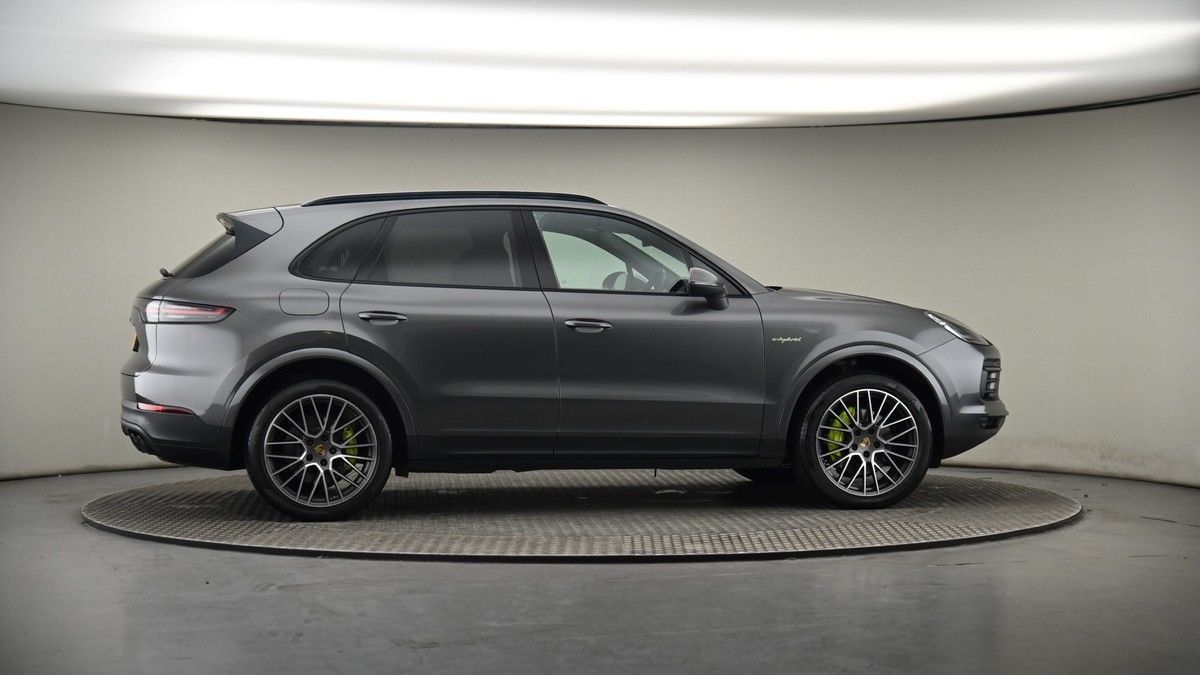 More views of Porsche Cayenne