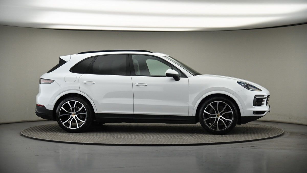 More views of Porsche Cayenne