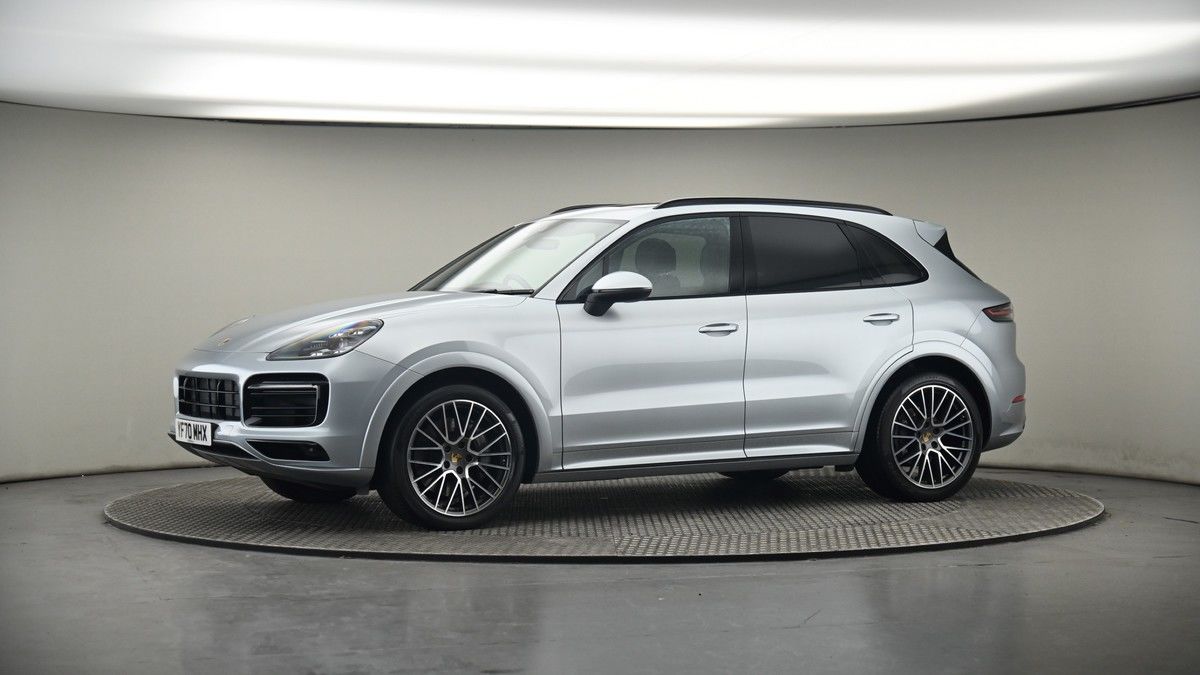 More views of Porsche Cayenne