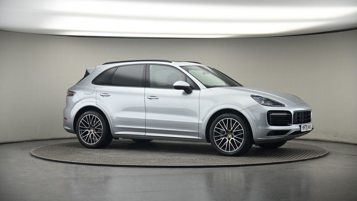 More views of Porsche Cayenne