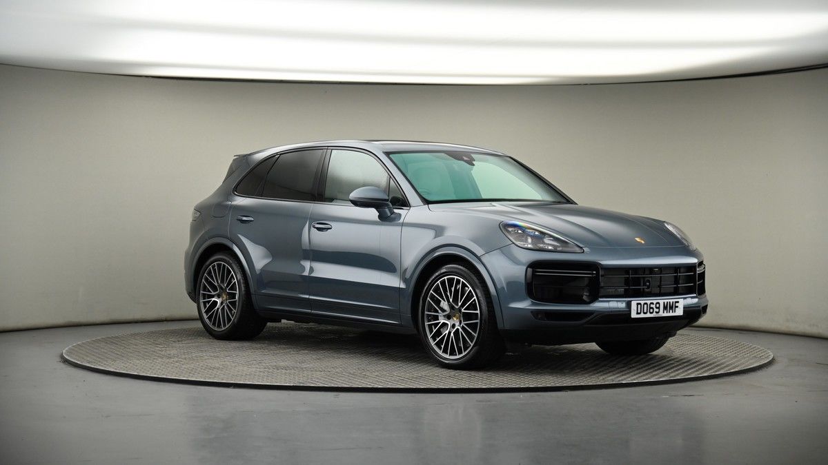 More views of Porsche Cayenne