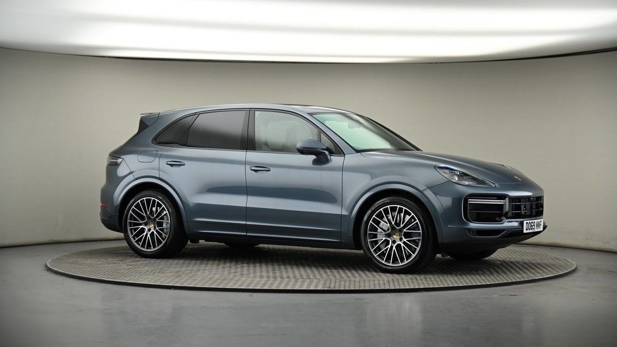 Porsche Cayenne Image 6