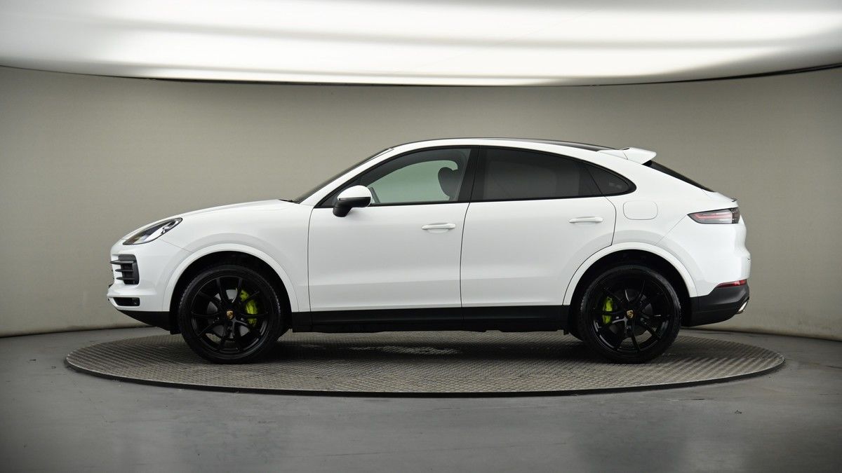 Porsche Cayenne Image 19