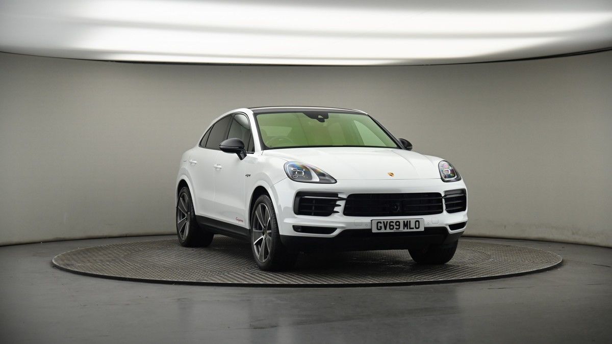 More views of Porsche Cayenne