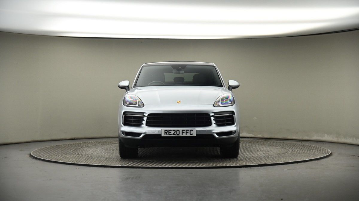 Porsche Cayenne Image 18