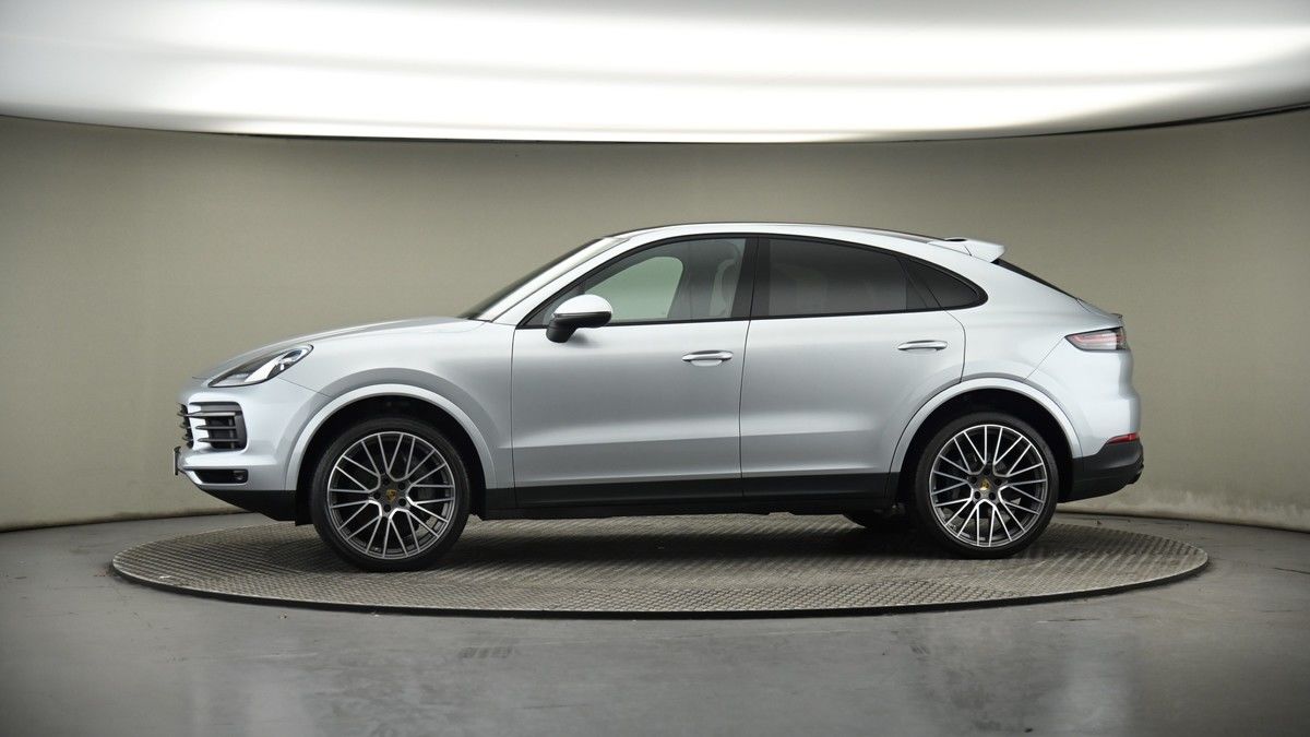 More views of Porsche Cayenne