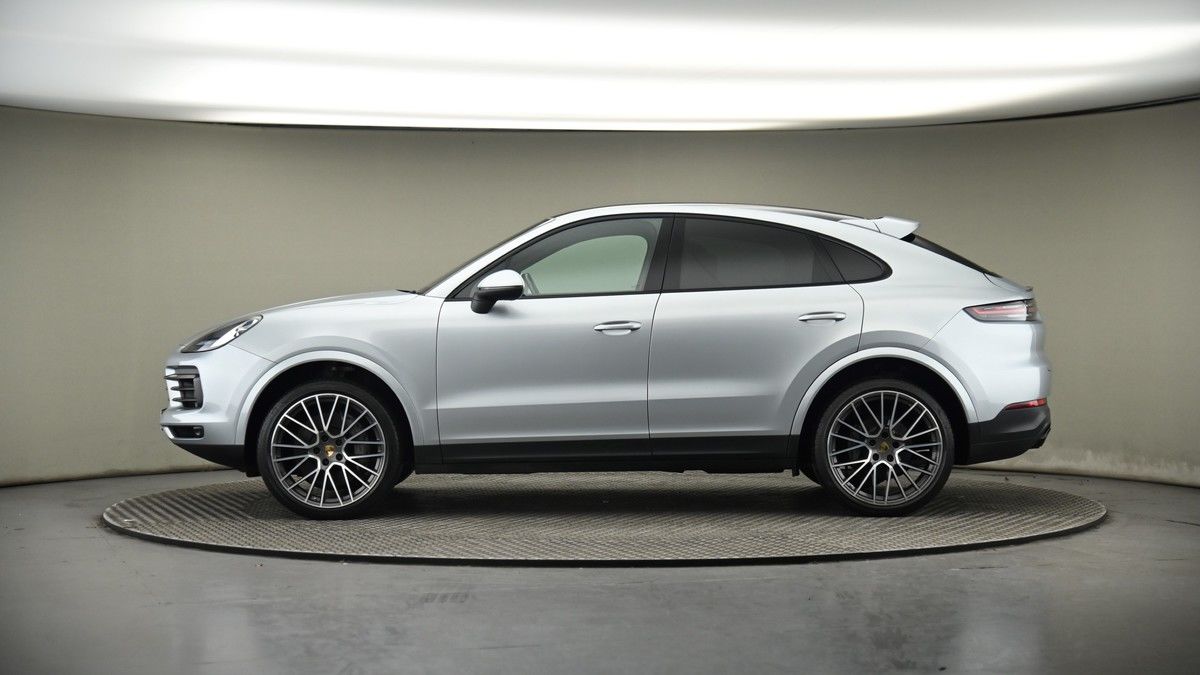 Porsche Cayenne Image 19