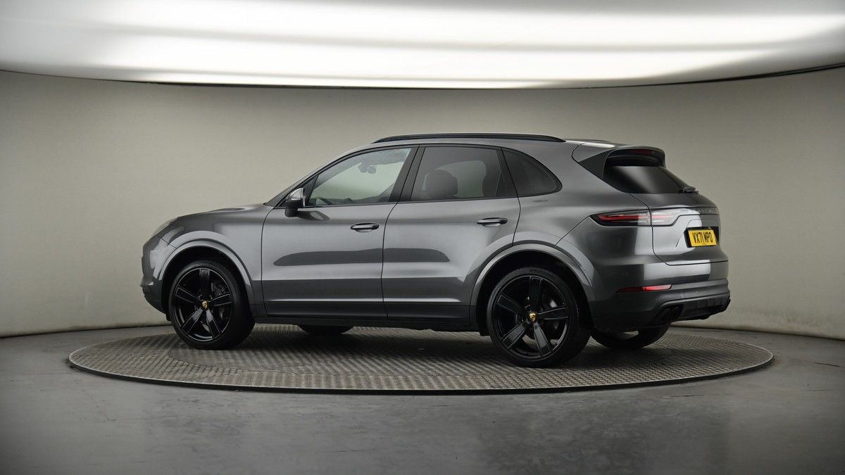 More views of Porsche Cayenne