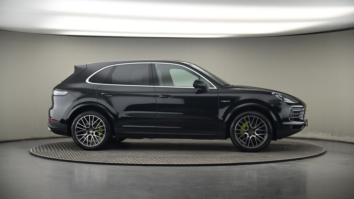 More views of Porsche Cayenne