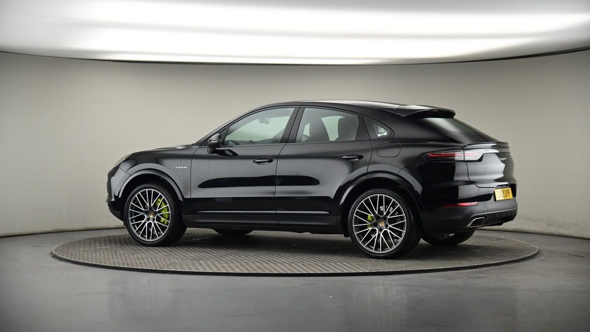 More views of Porsche Cayenne