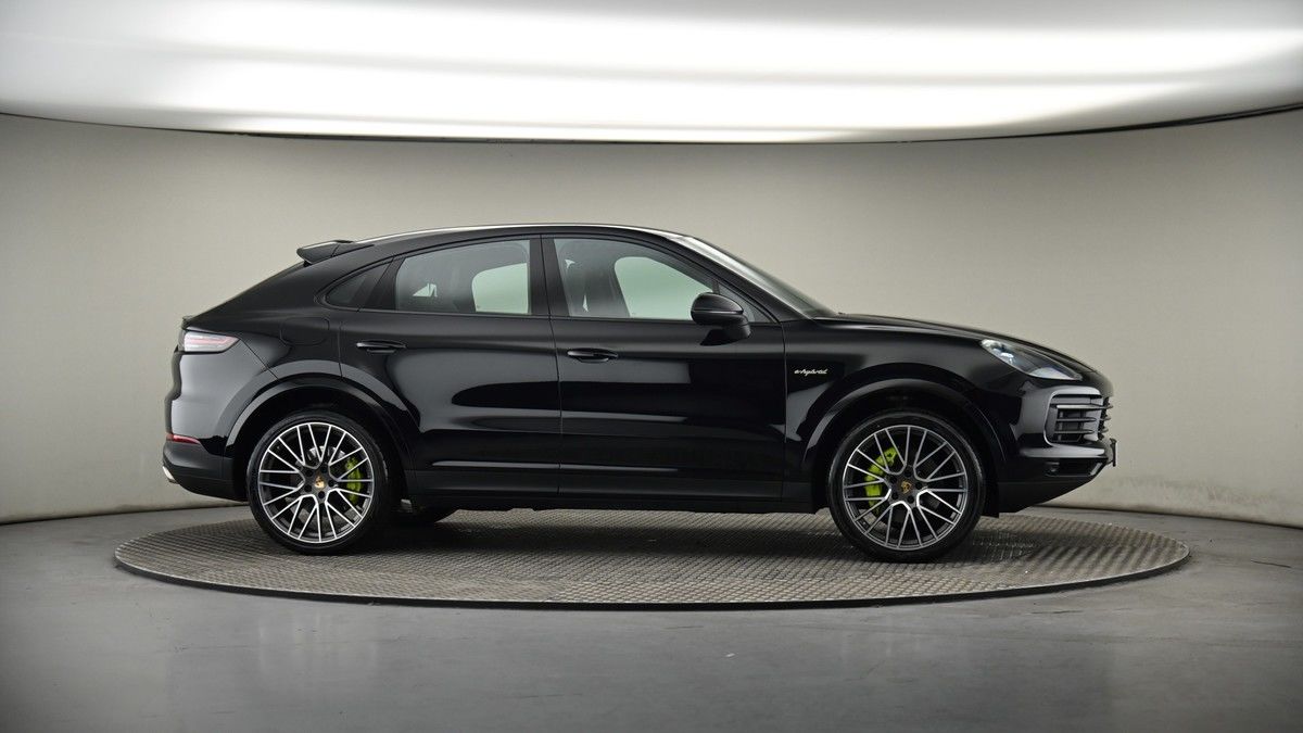 More views of Porsche Cayenne