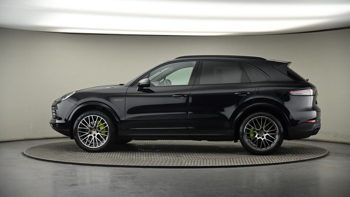 More views of Porsche Cayenne