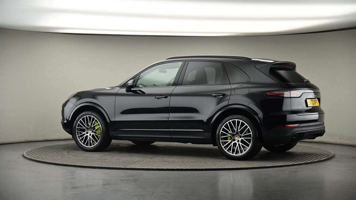 More views of Porsche Cayenne