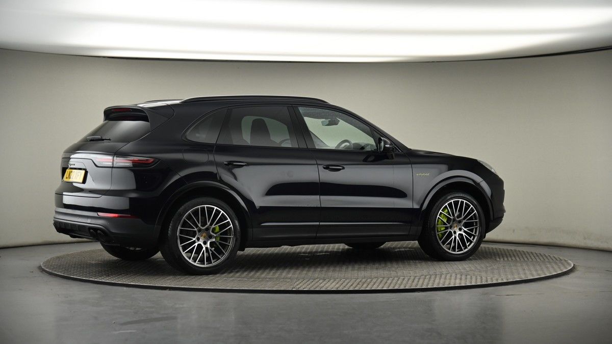 More views of Porsche Cayenne