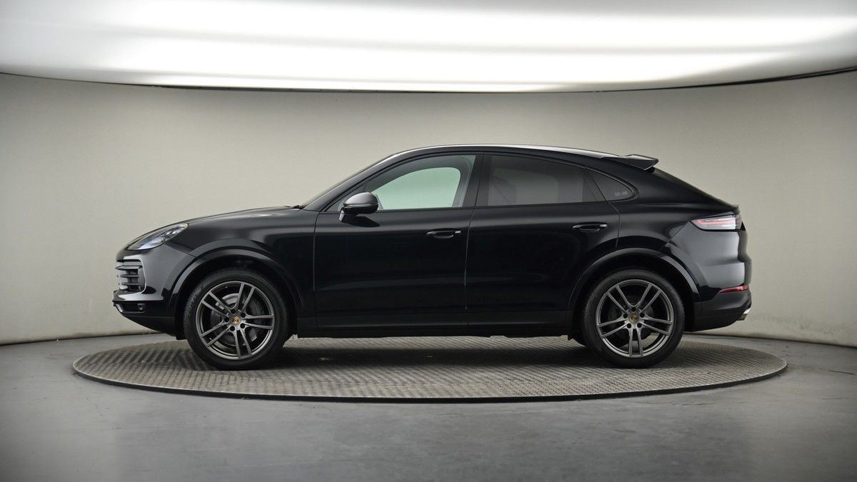 Porsche Cayenne Image 19