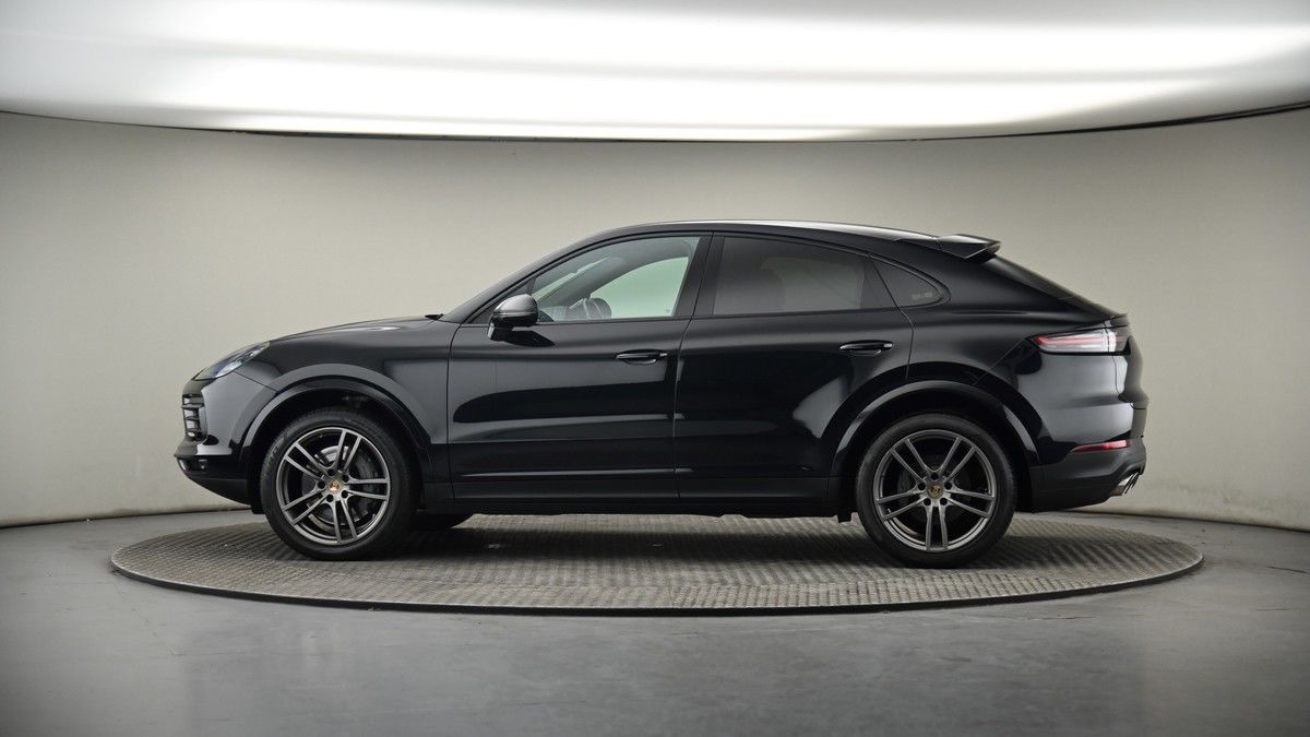 More views of Porsche Cayenne