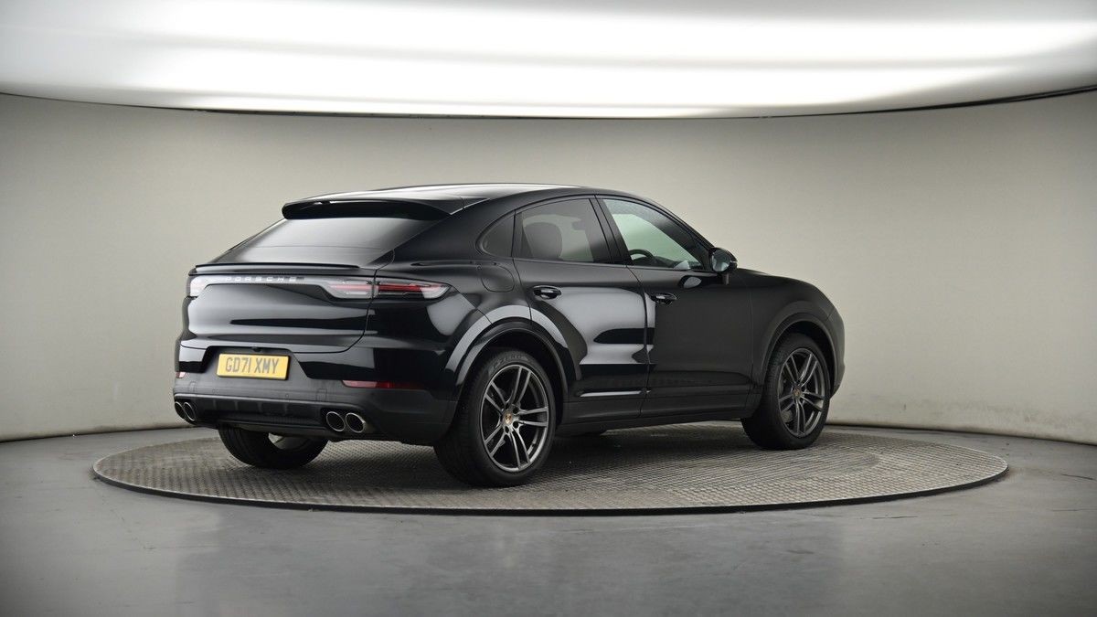 Porsche Cayenne Image 7