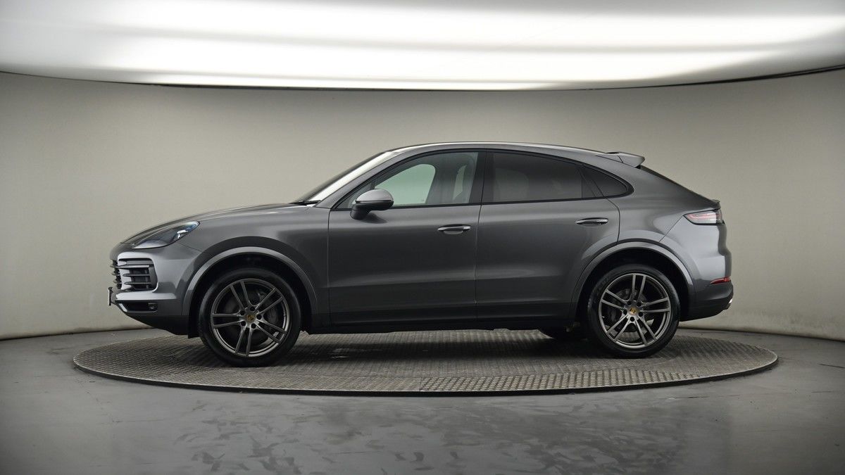 More views of Porsche Cayenne